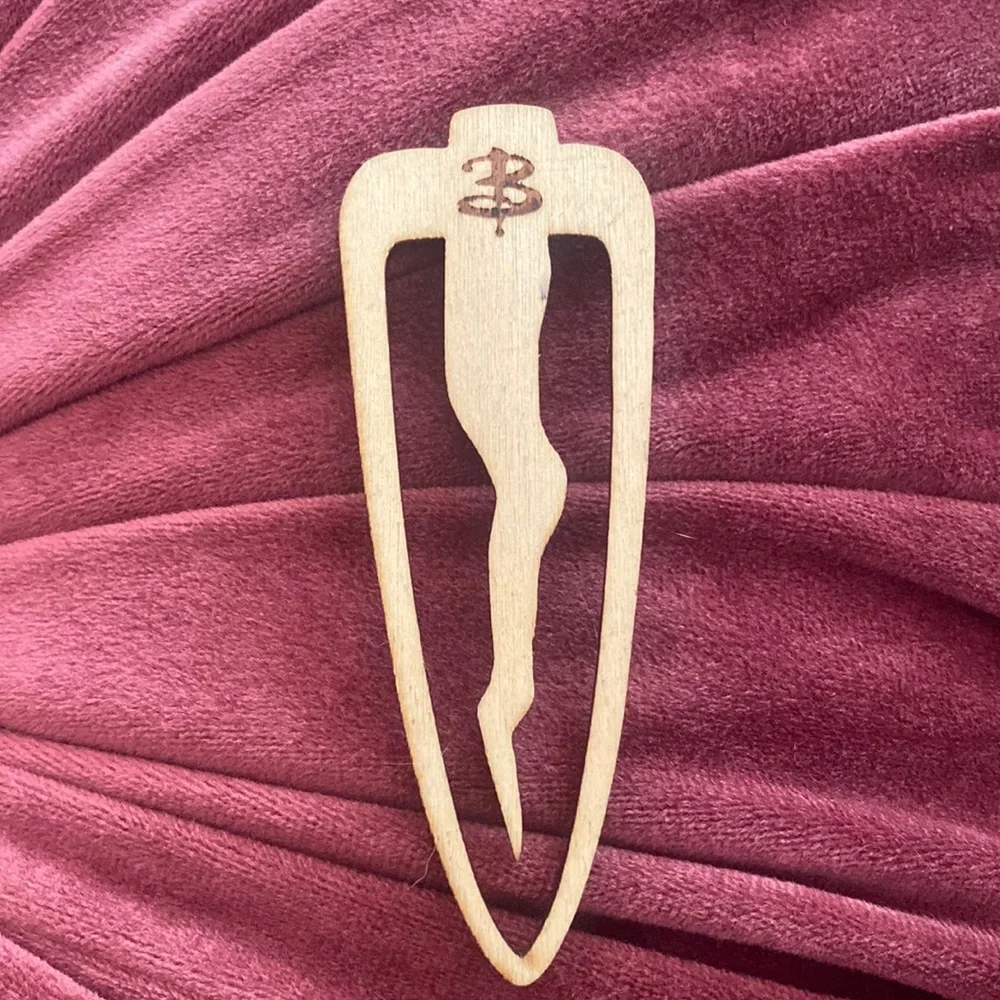 Buffy Bookmark - Picture 1 of 4